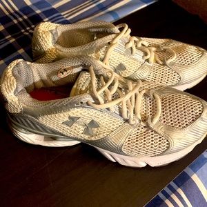 Under Armour Ladies Tennis Shoes